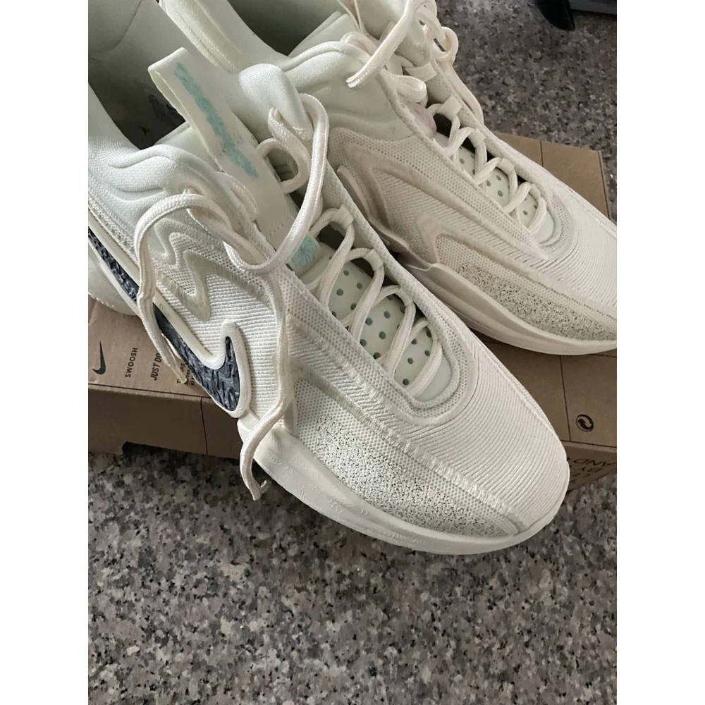 NIKE COSMIC UNITY 2 Basketball Shoes Size 11.5 Coconut Milk